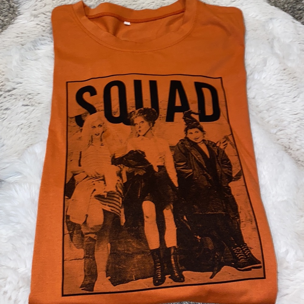 NWOT SQUAD / hocus pocus tee